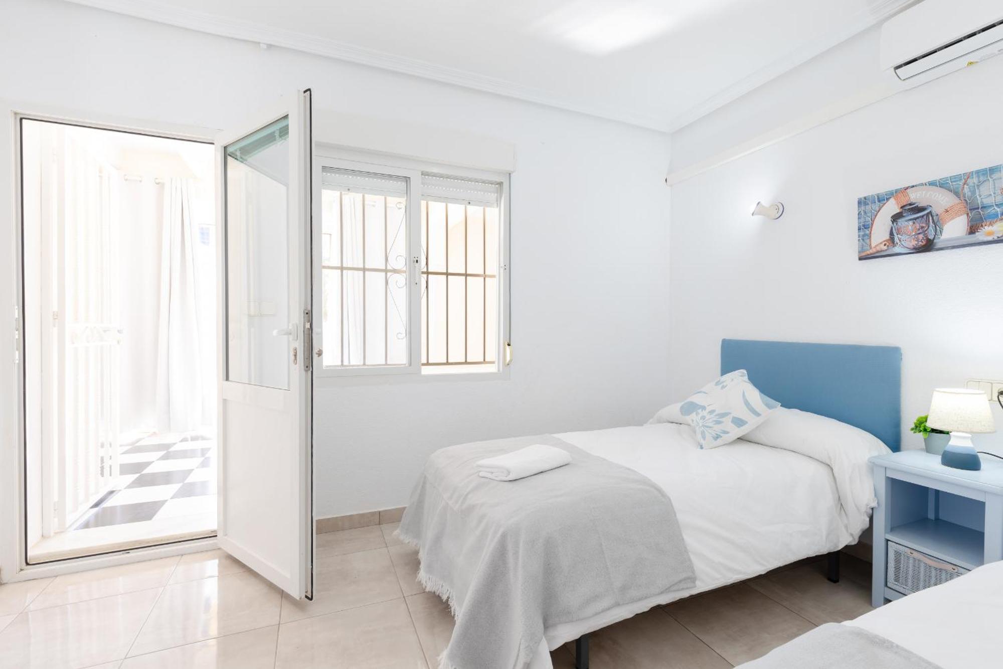 Fidalsa Grand Mediterranean Beachfront Villa Playa Flamenca Esterno foto