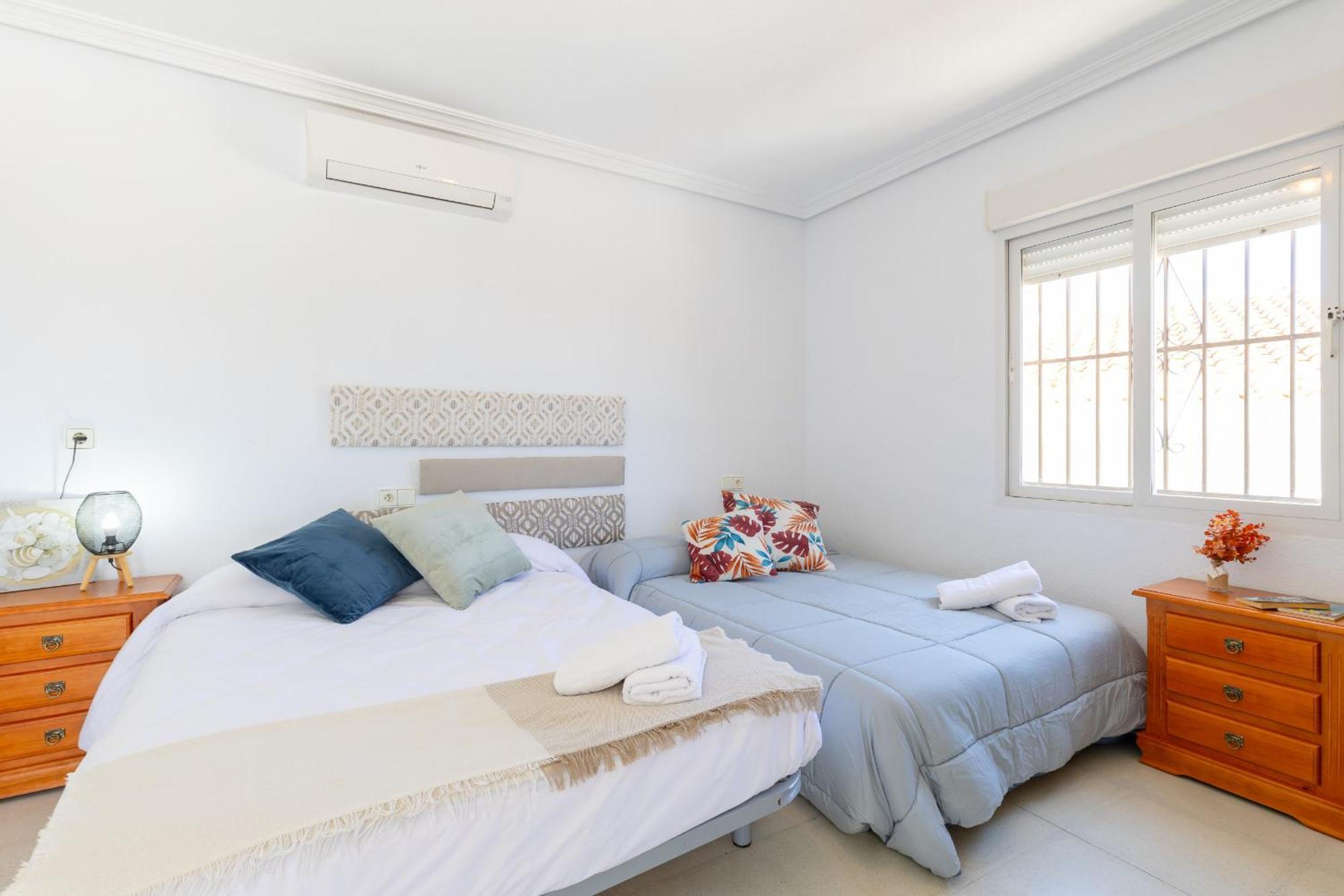 Fidalsa Grand Mediterranean Beachfront Villa Playa Flamenca Esterno foto